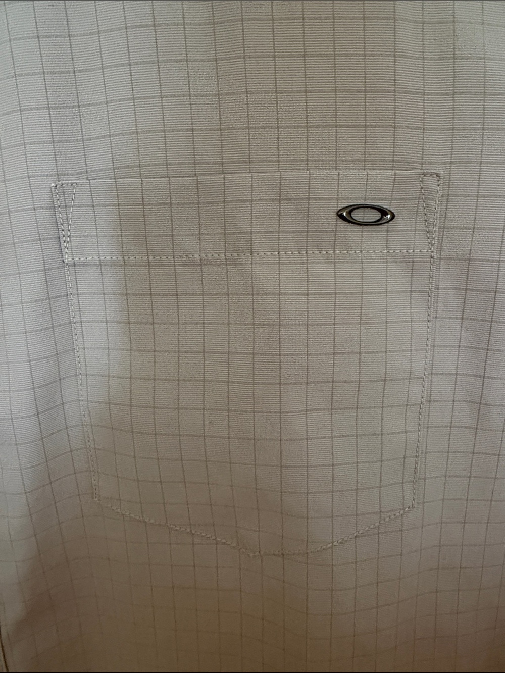 Oakley Men's Tan Grid Button Down Short Sleeve Shirt Size XL Regular Fit - Picture 3 of 7